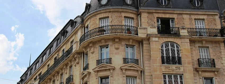 Un immeuble dans la ville de Dijon