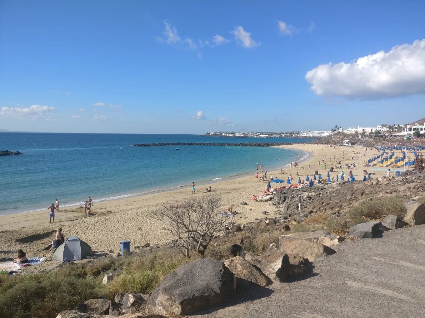 Plage Playa Blanca à Lanzarote aux Canaries en Espagne