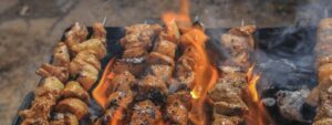 Plat traditionnel de Corfou en Grèce