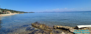 Une plage à Corfou en Grèce